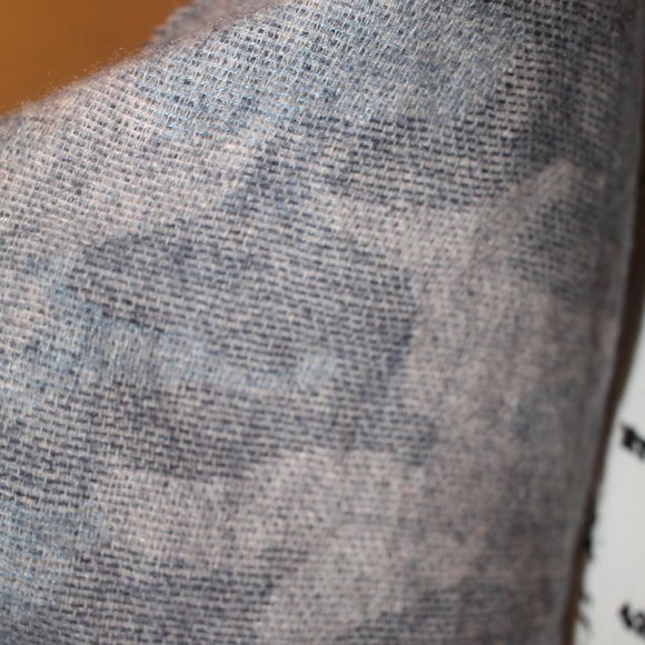 Jack and Missy Soho Blanket Scarf - Picture 3 of 8